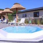 Single-story Home, Pool, Sauna, Whirlpool Dom wakacyjny *