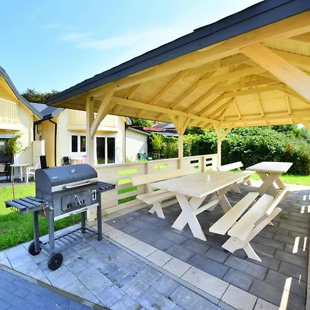 Дом отдыха Single-story Home, Pool, Jacuzzi *