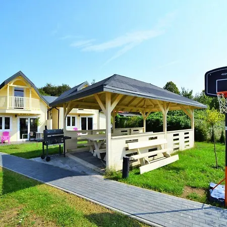 Single-story Home, Pool, Jacuzzi Vakantiehuis *