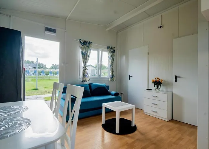 Single-story Home, Pool, Sauna, Whirlpool